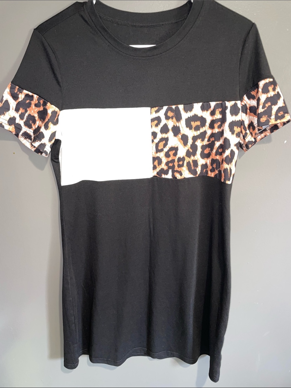 Black  T-shirt dress with Leopard and White Colorblock - Picture 4 of 6